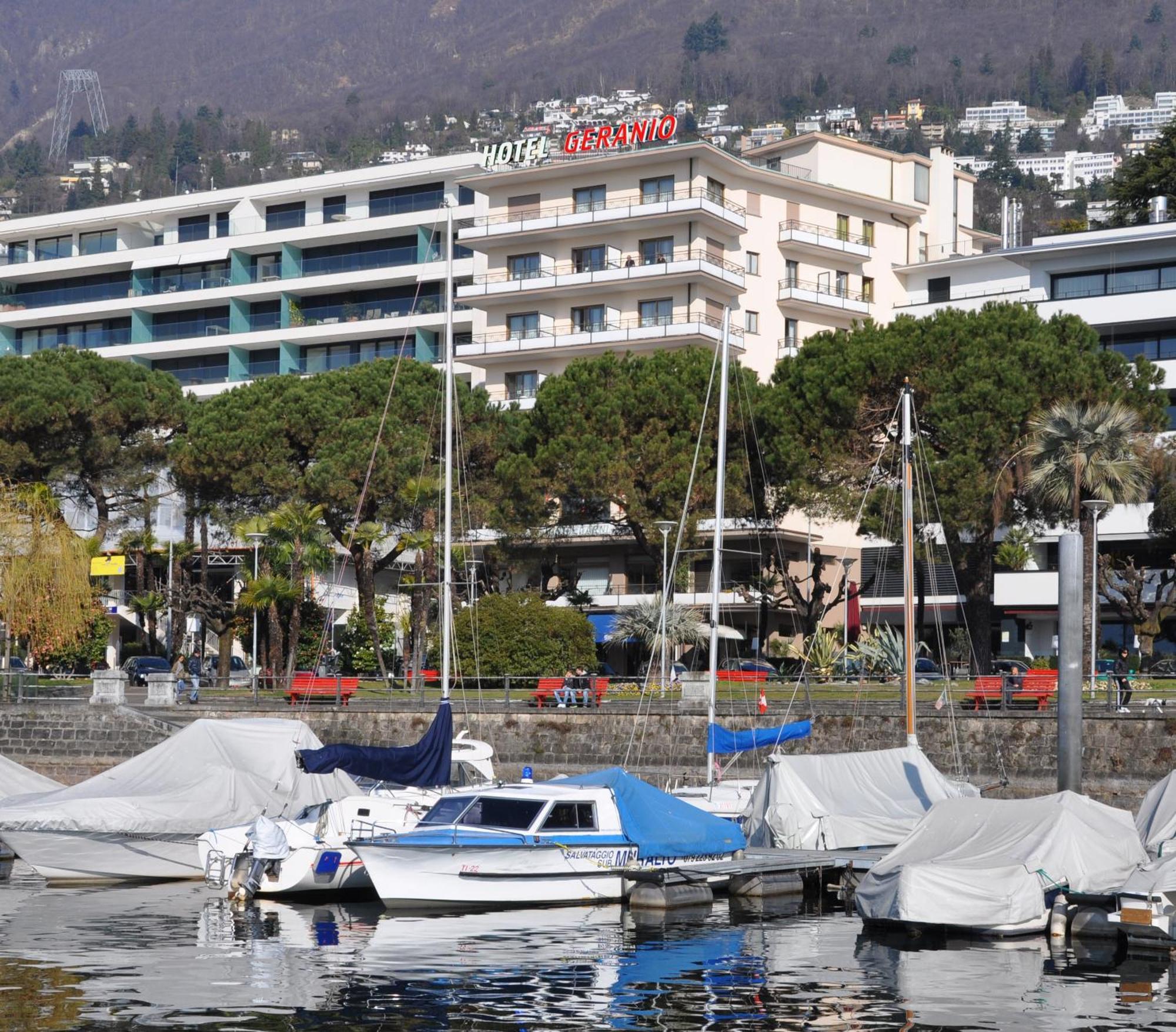 Hotel Geranio Au Lac Muralto ภายนอก รูปภาพ